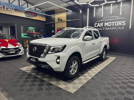 NISSAN FRONTIER 2.3 16V TURBO DIESEL XE CD 4X4 AUTOMÁTICO